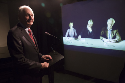 Alan Alda visits the Centre for Performance Science